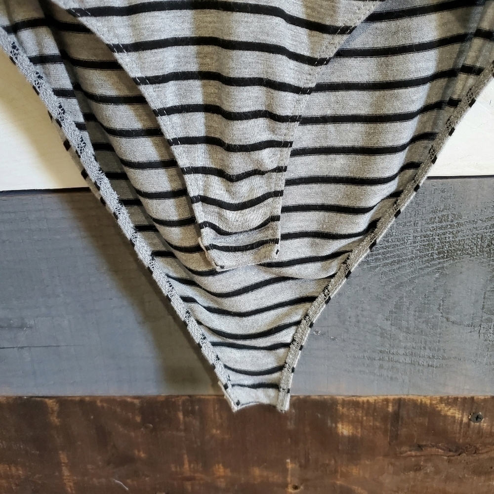 Free People Grey Black Striped Me Oh My V Neck Short Sleeves Bodysuit Size Small - Picture 11 of 14